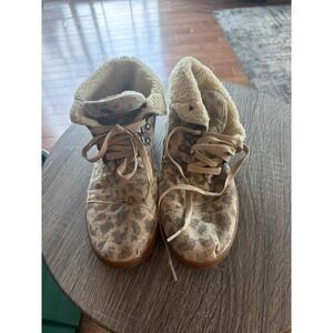 TOMS Wonens Highlands Botos Boots Animal Print 8.5
